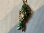 Beweegbare vis hanger aan ketting., Ophalen, Zo goed als nieuw, Groen, Overige materialen