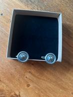 Zilverkleurige manchetknopen - Knoop design, Ophalen of Verzenden, Zo goed als nieuw, Zilver, Verzilverd