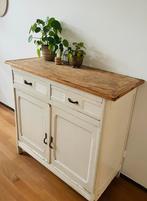 Hele leuke kast aangeboden, Huis en Inrichting, Kasten | Dressoirs, Ophalen, 100 tot 150 cm, 25 tot 50 cm, Met deur(en)