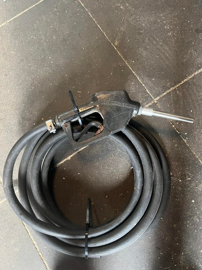 Tankpistol met slang, Ophalen of Verzenden, Overige materialen, 6 meter of meer, Overige typen