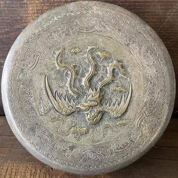 Antiek verzilverde Chinese sierdoos met Feniks ca. 1880-1920 beschikbaar voor biedingen