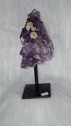 Amethist met Calciet op Pin, Ophalen of Verzenden, Mineraal