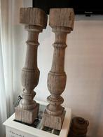 2 grote oude houten balusters, Huis en Inrichting, Woonaccessoires | Zuilen en Pilaren, Ophalen of Verzenden, Gebruikt