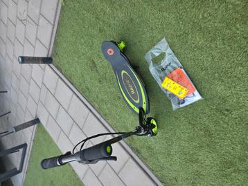 razor elektrische step E90 power core beschikbaar voor biedingen