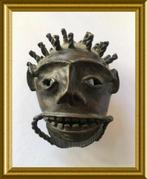 Oud klein Afrikaans bronzen masker, Antiek en Kunst, Kunst | Niet-Westerse kunst, Ophalen of Verzenden