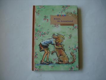 RR.(2155) bruno de droomhond. : Door dorry roothans      . N beschikbaar voor biedingen