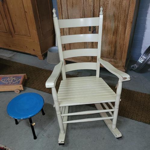 Brocante oude schommelstoel, Antiek en Kunst, Antiek | Meubels | Stoelen en Banken, Ophalen