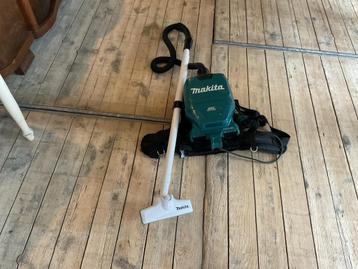 Makita DVC260 Accu Rugstofzuiger beschikbaar voor biedingen