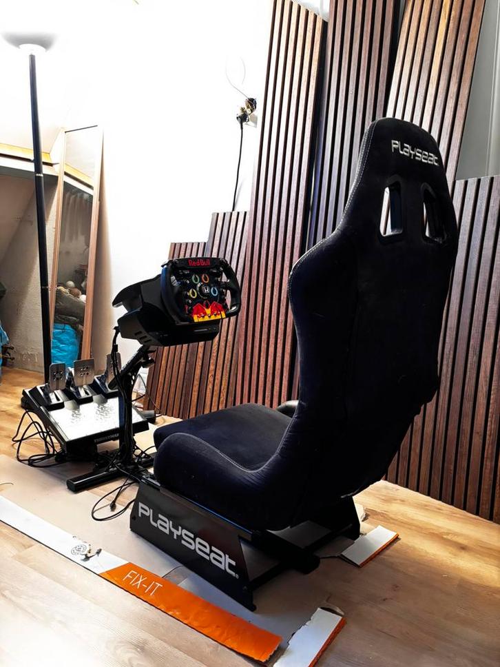 Playseat - thrustmaster t500rs - F1 stuur, Spelcomputers en Games, Spelcomputers | Overige, Gebruikt, Ophalen