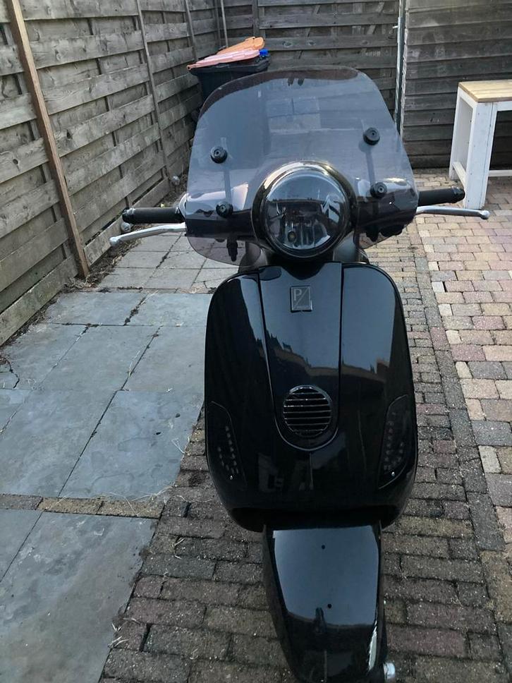 Vespa LX50 80cc - Kleine opknapper lees beschrijving, Fietsen en Brommers, Scooters | Vespa, Gebruikt, Vespa LX, Maximaal 45 km/u