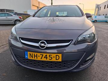 Opel Astra 1.4 Blitz AIRCO/CRUISE/NETTE AUTO! beschikbaar voor biedingen