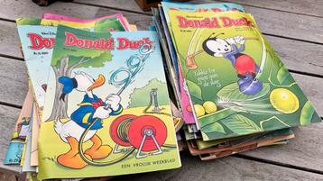 Stapel 100+ Donald Ducks beschikbaar voor biedingen