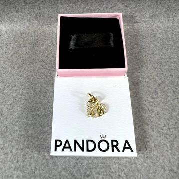 Pandora bedel | sprankelend monstera blad | 385753 beschikbaar voor biedingen