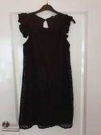 Zwart jurkje met kant maat 40 van Atmosphere, Kleding | Dames, Jurken, Maat 38/40 (M), Ophalen of Verzenden, Atmosphere, Zo goed als nieuw