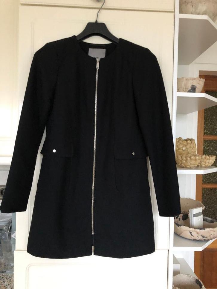 Heel mooi jasje/jurkje van VERO MODA, XS, pikzwart, Kleding | Dames, Jasjes, Kostuums en Pakken, Zo goed als nieuw, Jasje, Maat 34 (XS) of kleiner