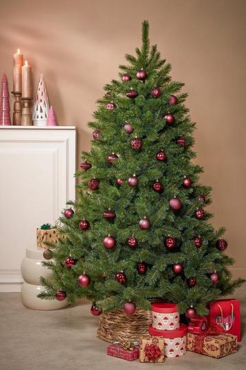 Triumph Tree Forest – Kunstkerstboom H120 x Ø99 cm + versier beschikbaar voor biedingen