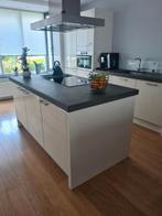 Keuken met kookeiland., Huis en Inrichting, Keuken | Complete keukens, Ophalen, Gebruikt, Overige typen, Met kookeiland