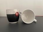 2 Douwe Egberts koffiebekers, Huis en Inrichting, Keuken | Servies, Ophalen of Verzenden, Zo goed als nieuw, Overige stijlen, Kop(pen) en/of Schotel(s)
