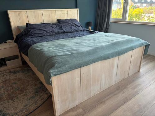 Steigerhouten bed 180x210, Huis en Inrichting, Slaapkamer | Bedden, Zo goed als nieuw, Tweepersoons, 180 cm, 210 cm, Ophalen