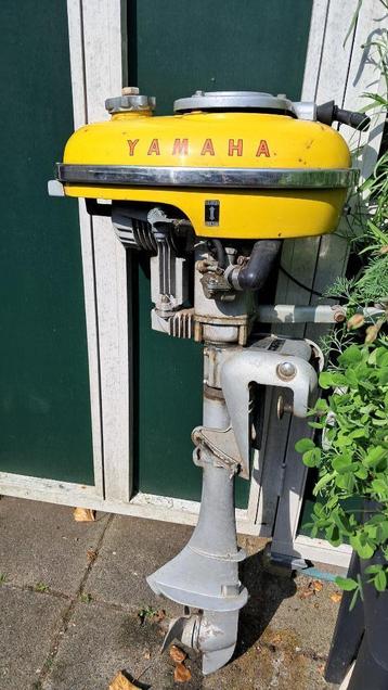 Oldtimer Buitenboordmotor Yamaha beschikbaar voor biedingen