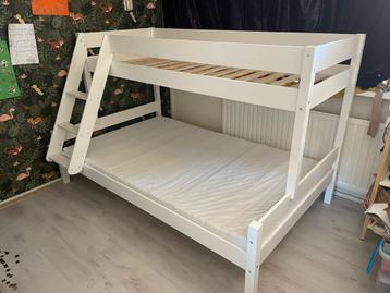 Stapelbed twijfelaar kinderbed beschikbaar voor biedingen