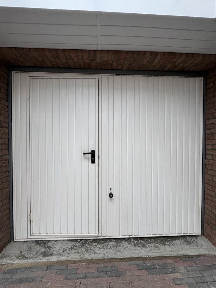 Garagepoort, Doe-het-zelf en Verbouw, Deuren en Horren, Gebruikt, Garagedeur, 215 cm of meer, 120 cm of meer, Metaal, Ophalen
