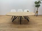 Eiken deens ovale tafel met flower onderstel, Niet ingevuld, Nieuw, Niet ingevuld, Niet ingevuld