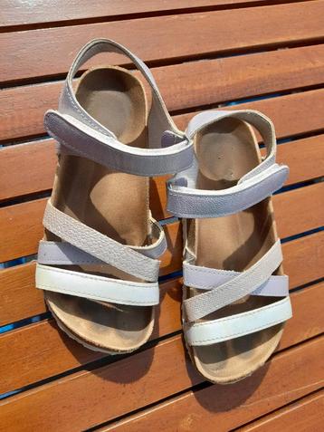 Bijna gratis gebruikte Lila meisjes sandalen maat 34 beschikbaar voor biedingen