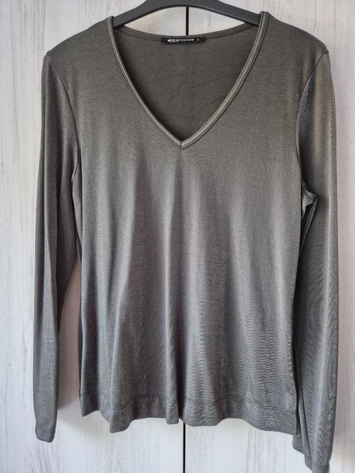 EXPRESSO glanzende v-hals top donkergroen mt L zgan, Kleding | Dames, Tops, Zo goed als nieuw, Maat 42/44 (L), Groen, Lange mouw