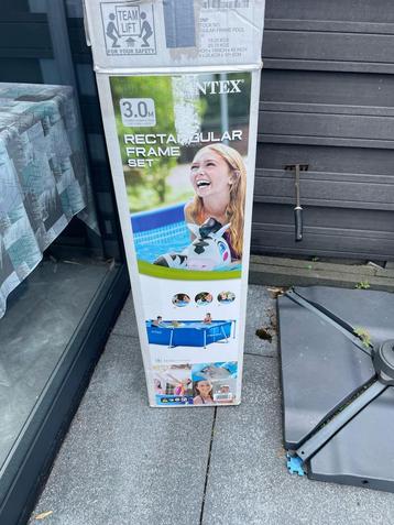 Intex zwembad 3.0m met afdekzeil beschikbaar voor biedingen
