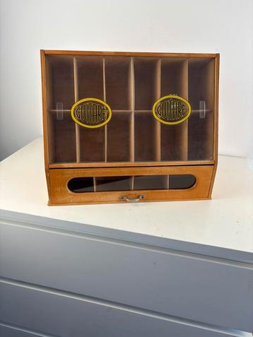 Guitare snarenkastje jaren1960s beschikbaar voor biedingen