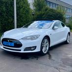 Taxi huren | pacht | Taxi huur | Taxi verhuur Tesla Gratis, Limousine