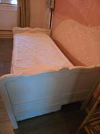 Brocante eenpersoonsbed met nachtkastje en bedladen, Huis en Inrichting, Slaapkamer | Bedden, Ophalen, Gebruikt, 90 cm, Eenpersoons