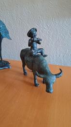 Bronzen Beeldje: Jongen met fluit op Waterbuffel, Antiek en Kunst, Ophalen of Verzenden, Brons