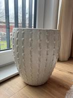 Mooie witte plantenpot, Rond, Binnen, Zo goed als nieuw, Minder dan 40 cm