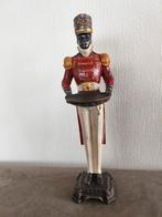 Beeldje butler / piccolo met dienblad, Verzamelen, Ophalen of Verzenden, Zo goed als nieuw, Mens