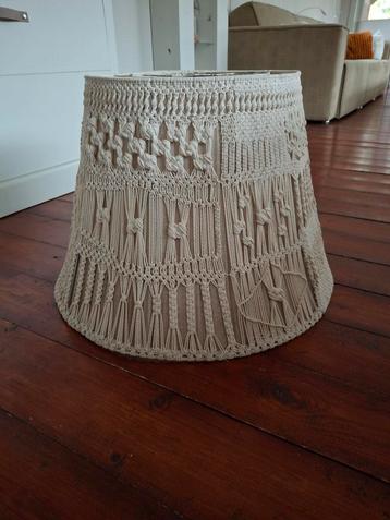 Lampenkap macrame beschikbaar voor biedingen
