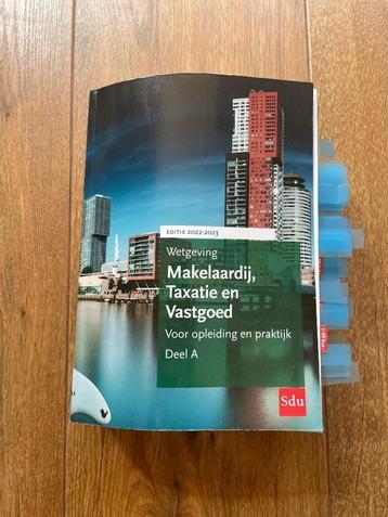 Wetgeving Makelaardij, Taxatie en vastgoed 2022-2023 beschikbaar voor biedingen