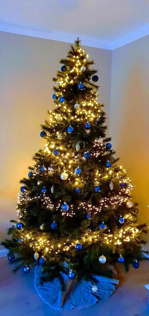 Mooi kunstkerstboom Intratuin Roma (altijd binnen gestaan), Diversen, Kerst, Zo goed als nieuw, Ophalen