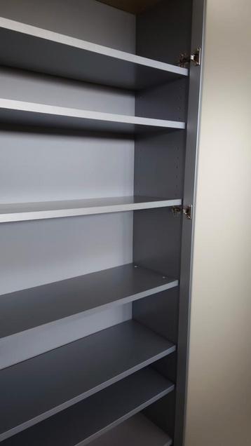 IKEA BILLY  BOEKENKAST MET GLASDEUREN, GRIJS - afbeelding 3