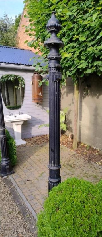 Set (2) Antieke Poortpalen in massief gietijzer , hoog 215 c beschikbaar voor biedingen