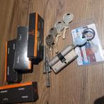 4 gelijke cylinders 30x30 met certificaat CES, Ophalen of Verzenden, Zo goed als nieuw, Slot