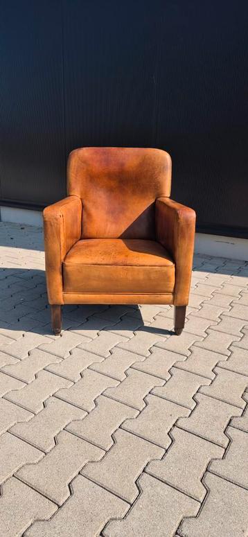 Schapenleren fauteuil  beschikbaar voor biedingen