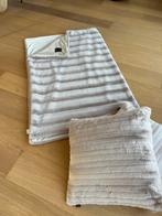 Zachte plaid en kussen set - Pinelake Lodge, Ophalen of Verzenden, Nieuw, Roze, Rechthoekig