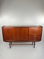 Danish Teak Sideboard with Bar Section & Automatic Light, Huis en Inrichting, Ophalen, Z, Z, Teakhout