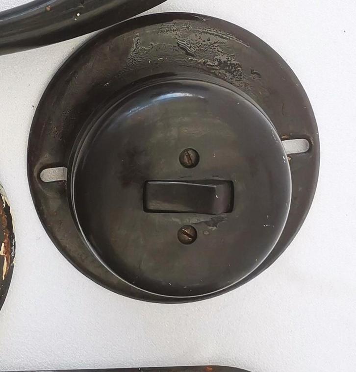 vintage 1950 BAKELIET schakelaar Draaiknop renovatieproject, Antiek en Kunst, Antiek | Gereedschap en Instrumenten, Ophalen of Verzenden
