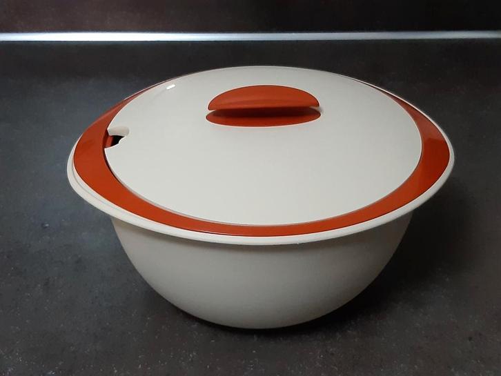 Tupperware iso duo warmhoud serveer schaal 4,3 ltr, Huis en Inrichting, Keuken | Tupperware, Gebruikt, Schaal, Ophalen of Verzenden