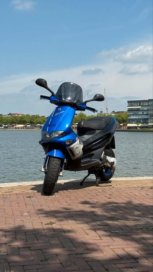 Gilera Runner 70, Fietsen en Brommers, Scooters | Piaggio, Zo goed als nieuw, Overige modellen, Ophalen