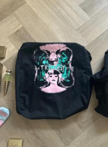 Trilogy tour tote bag melanie martinez beschikbaar voor biedingen