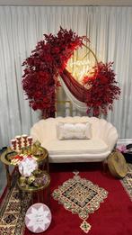 Te huur hennasetting nikka rood met bruidsbank, Hobby en Vrije tijd, Ophalen, Zo goed als nieuw, Overige